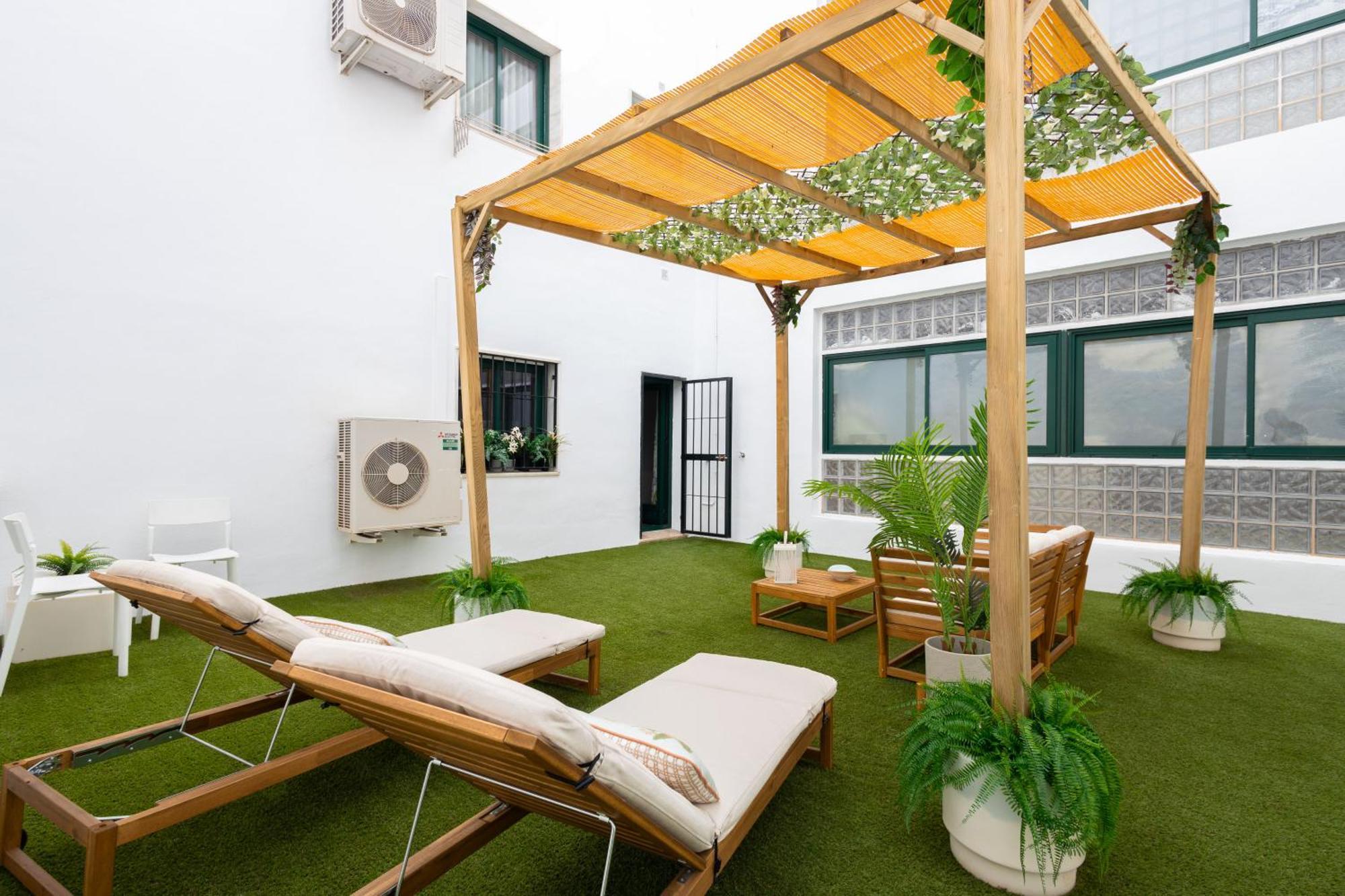 C30 Deluxe Studio With Terrace Into Cathedral Square Daire Málaga Dış mekan fotoğraf